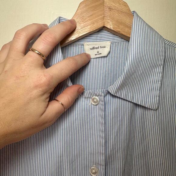 Aritzia Wilfred Free Boyfriend Button Down - Picture 3 of 6